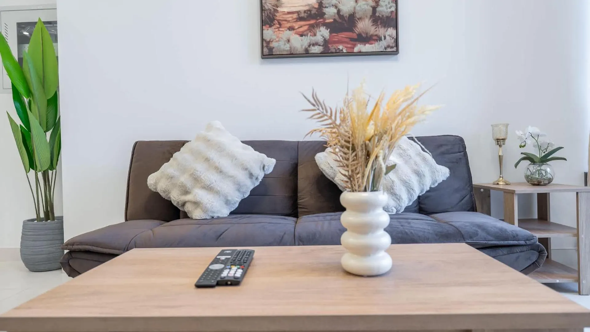 Apartment Stylish 1-Bedroom Retreat In Amal Tower Sports City Dubai United Arab Emirates